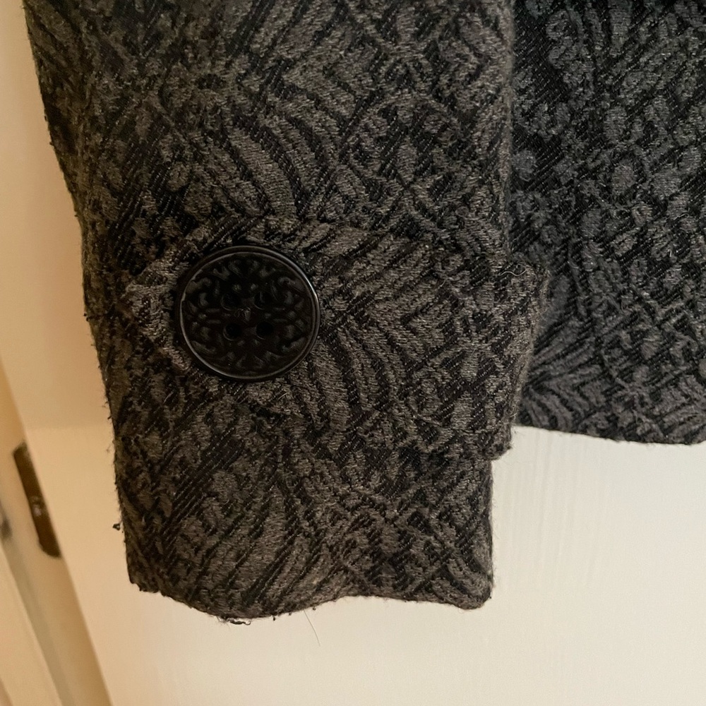 Grey Coldwater Creek jacket, fully lined, wool blend,?interesting details - Picture 7 of 9